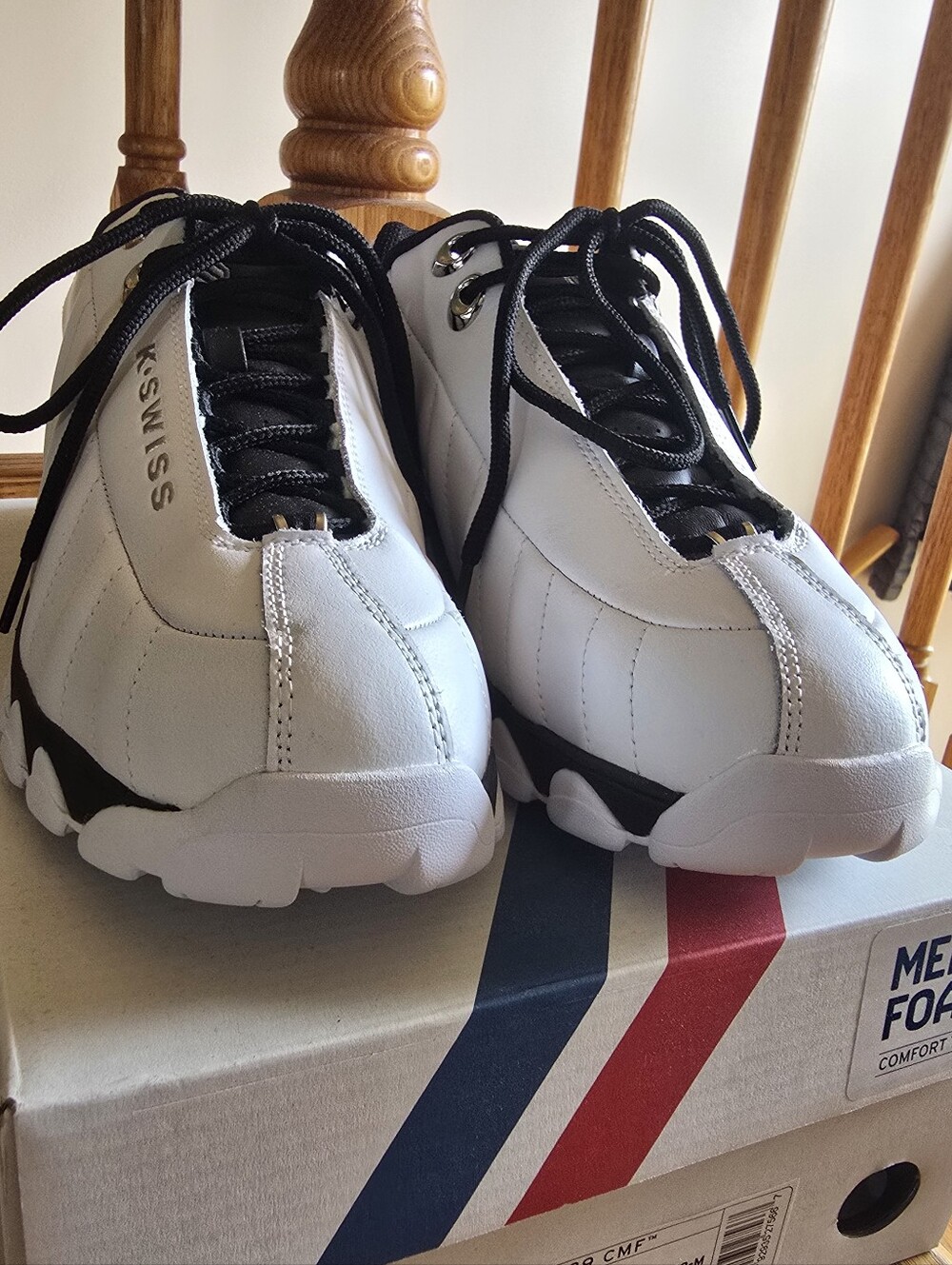 K-Swiss ST329 CMF Men's Sneakers – Size 10 – White/Black – Unworn